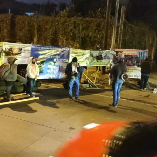 Manifestación bloquea ingreso a la capital, ruta al Atlántico