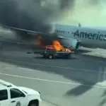 Avión de American Airlines se incendia en aeropuerto de Denver ,Captura de pantalla de la red social X