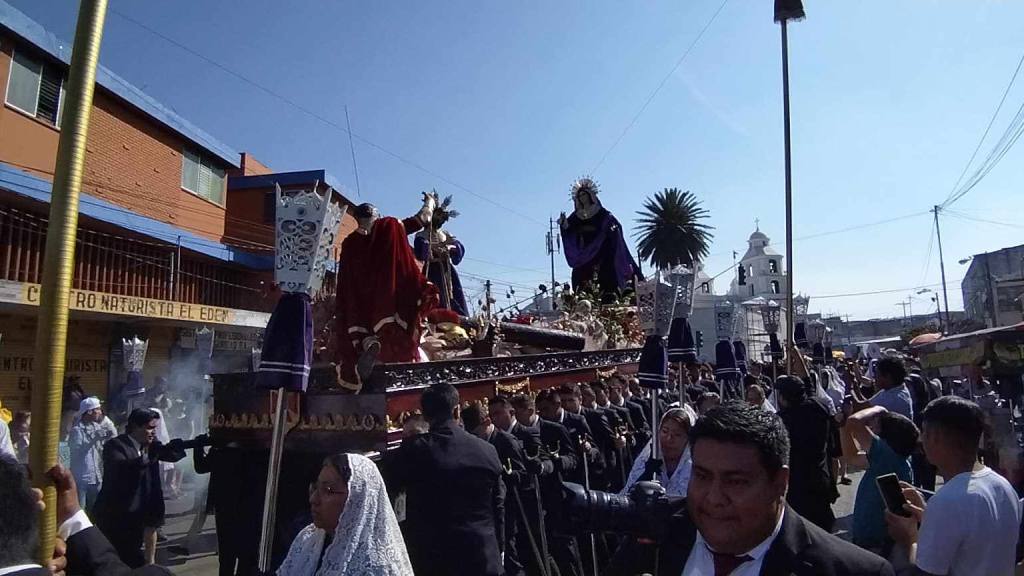 Fieles viven de cerca los sufrimientos de la Virgen María | Álex Meoño