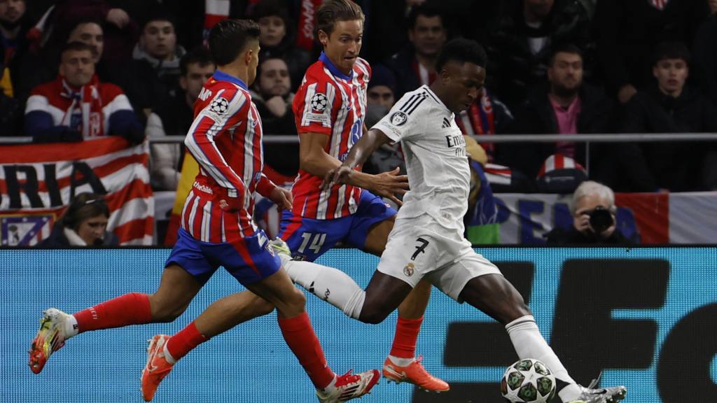 Partido entre Atlético de Madrid y Real Madrid por los octavos de final de la Champions League | EFE