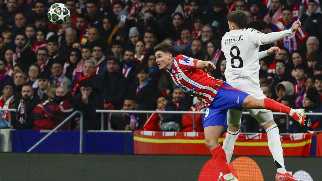 Partido entre Atlético de Madrid y Real Madrid por los octavos de final de la Champions League | EFE