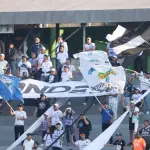 Afición de Comunicaciones ayer en el estadio Cementos Progreso 