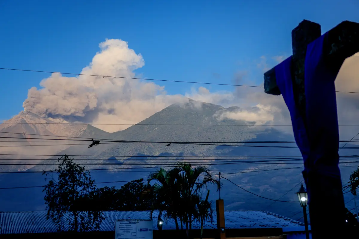 La actividad del volcán de Fuego ha retornado a sus parámetros normales., Foto EFE