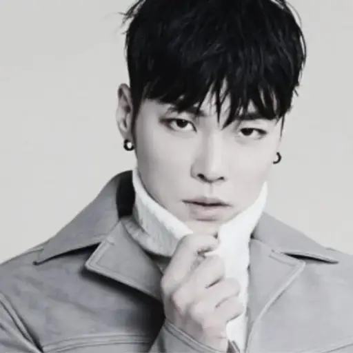 Choi Whee-sung ,Redes sociales