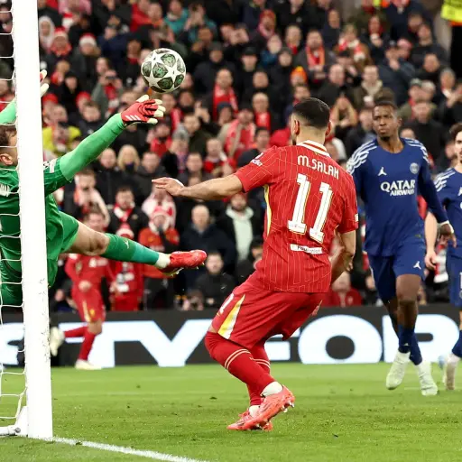 Liverpool y PSG se enfrentaron en la Champions League 2024/25 - Archivo