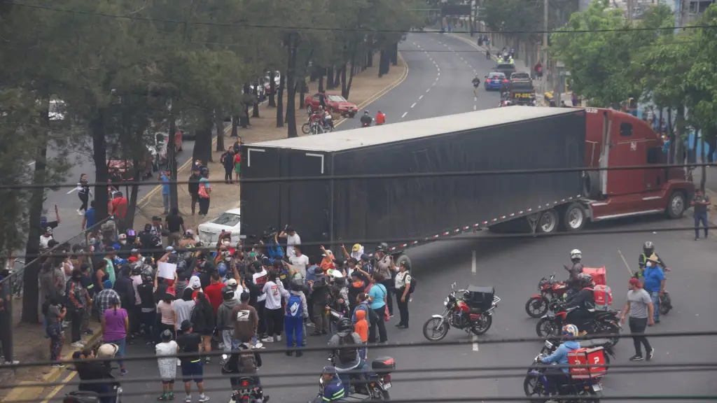 Durante dos días consecutivos se tuvo una serie de bloqueos en rechazo al seguro obligatorio.