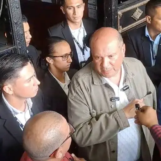 Diputados cuestionan actuar de SAAS tras negarles acceso al Palacio Nacional