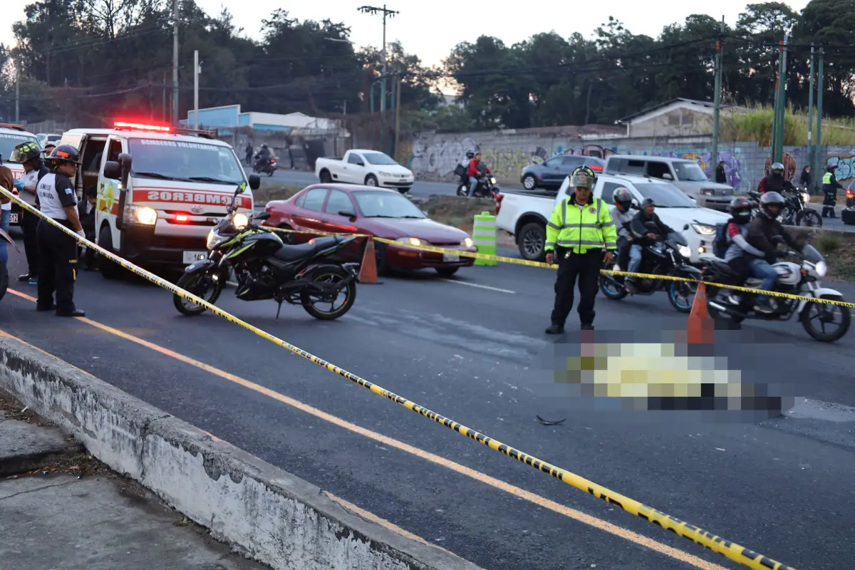 Motorista muere tras accidente de tránsito en calzada Roosevelt