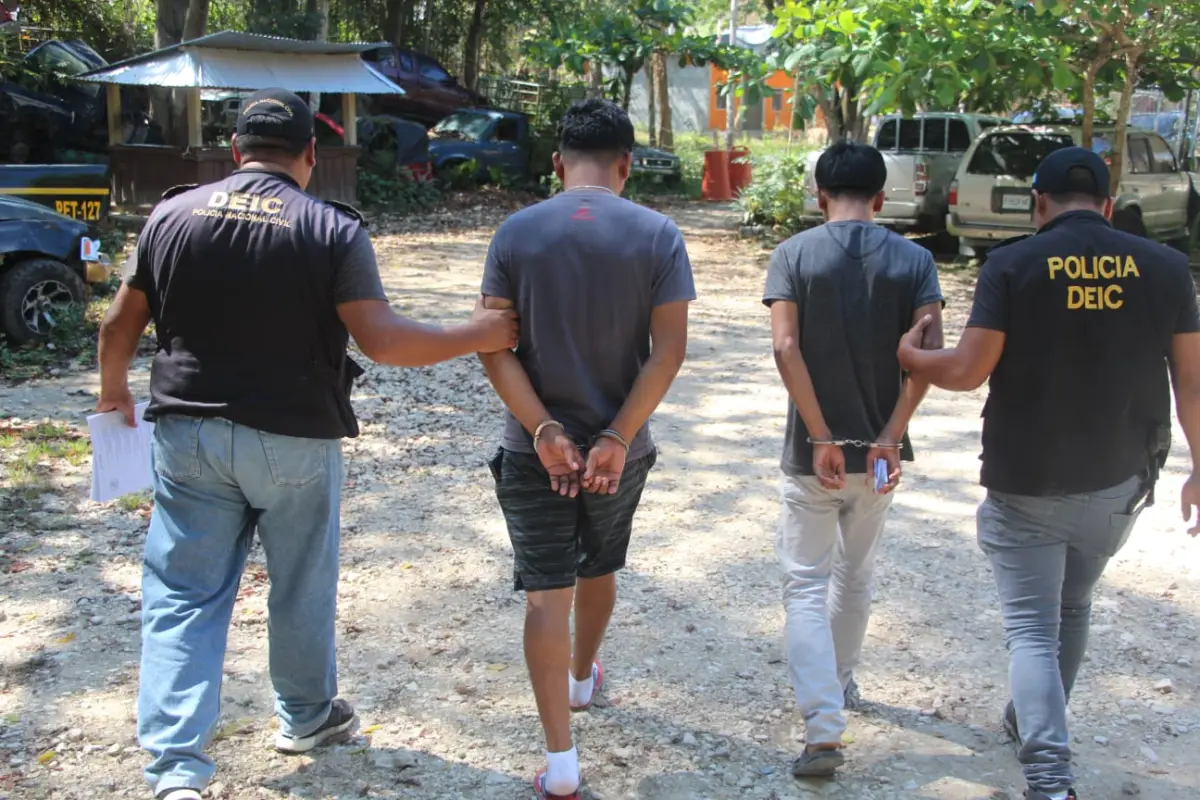 Los hermanos de apellidos Berón Vásquez quedaron a disposición del juzgado correspondiente., PNC