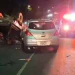 El automóvil quedó volcado en la calzada Concepción. ,PMT de Villa Nueva