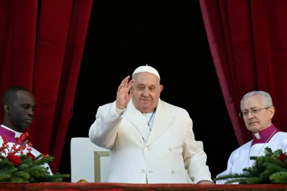 Papa Francisco saluda en El Vaticano, Red social X