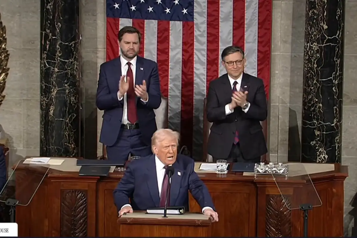 El presidente Donald Trump pronunció su primer discurso de su segundo mandato ante una sesión conjunta del Congreso de EE. UU., a seis semanas de haber asumido el poder., Captura de pantalla