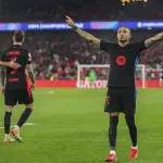 Celebración de Raphinha ante el Benfica - EFE