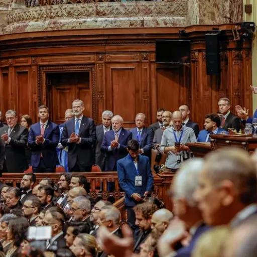 El mandatario Bernardo Arévalo participó en la investidura del presidente de Uruguay, Yamandú Orsien. ,Gobierno de Guatemala