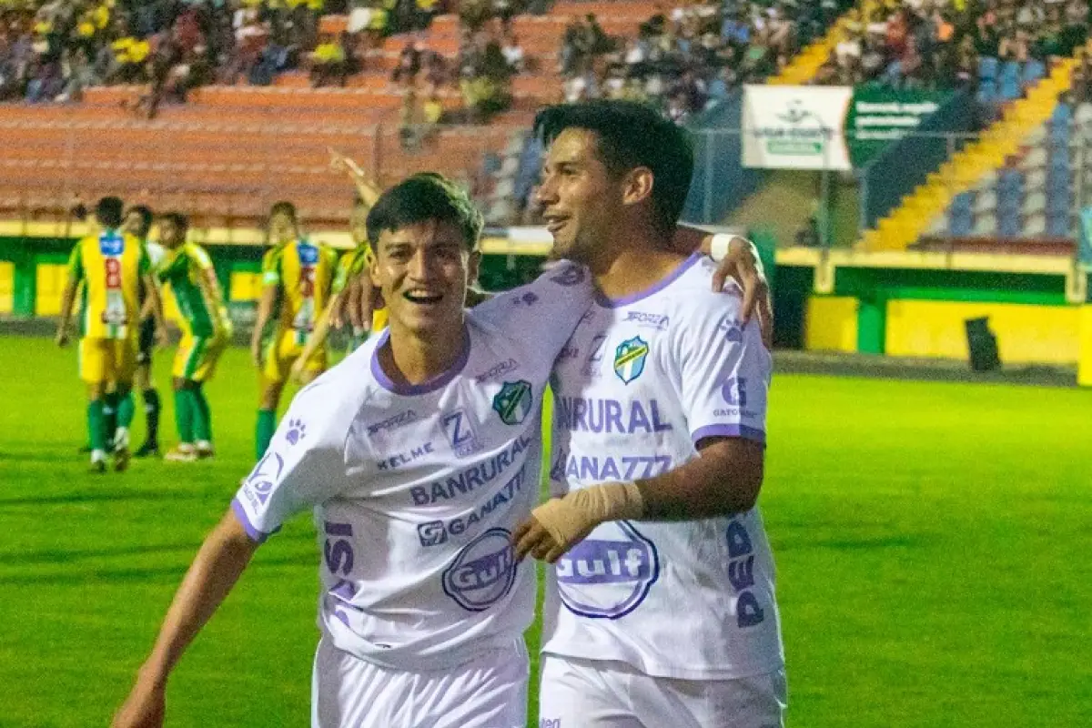 Jesús López celebró gol ante Xinabajul 