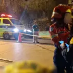 Los paramédicos calcularon que la víctima mortal tenía al menos 28 años. ,Bomberos Municipales. 