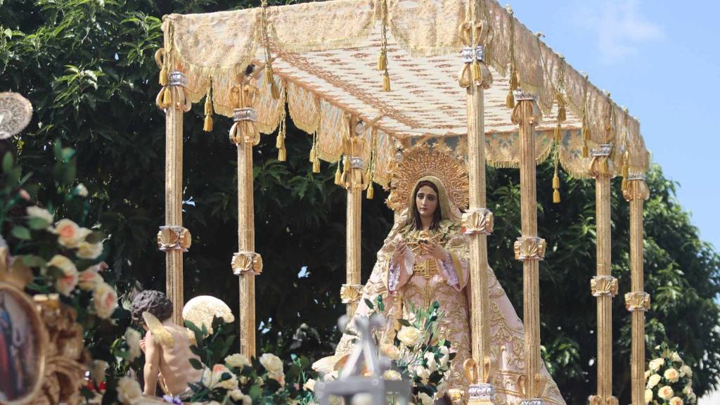 Conmemoran consagración de la Santísima Virgen de Dolores | Álex Meoño