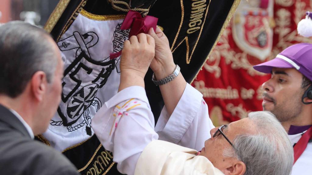 Conmemoran consagración de la Santísima Virgen de Dolores | Álex Meoño