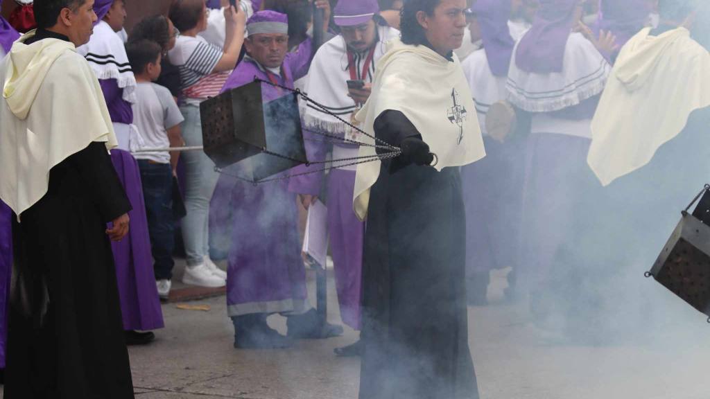 Conmemoran consagración de la Santísima Virgen de Dolores | Álex Meoño