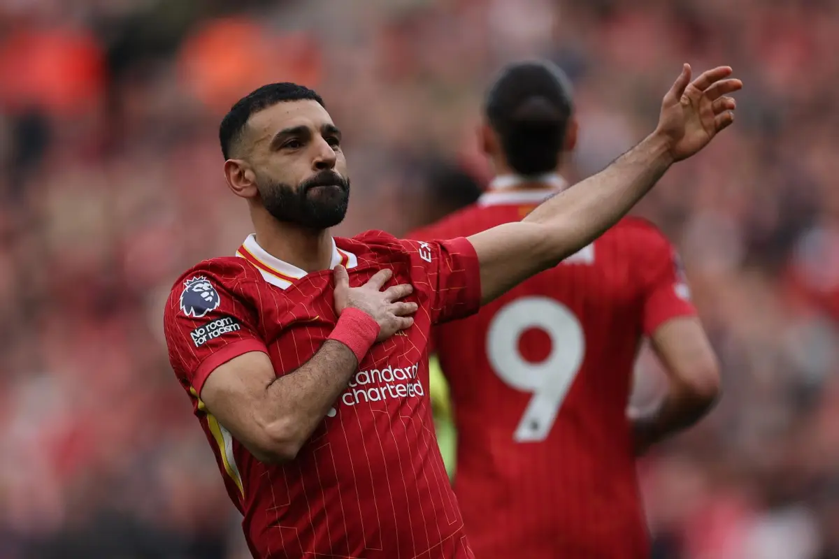  Salah se convirtió en el tercer máximo goleador en la historia de los "Reds", e igualó a Sergio Agüero como quinto máximo anotador en la historia de la Premier League - EFE