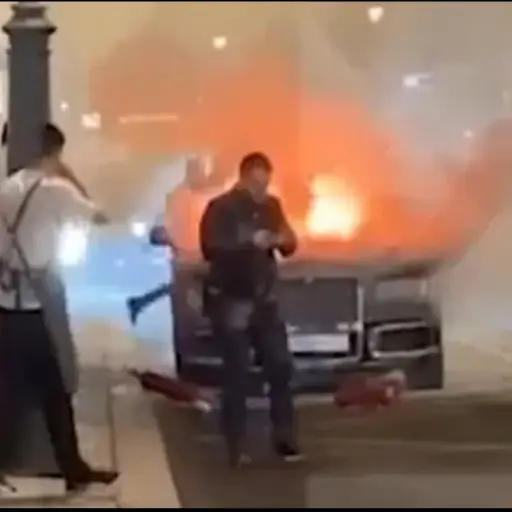 Explosión en caravana oficial de Putin genera tensión en Moscú. ,Redes sociales