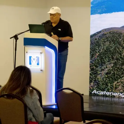 Jaime Viñals avanza para alcanzar un nuevo récord mundial en las alturas de Guatemala ,Cortesía