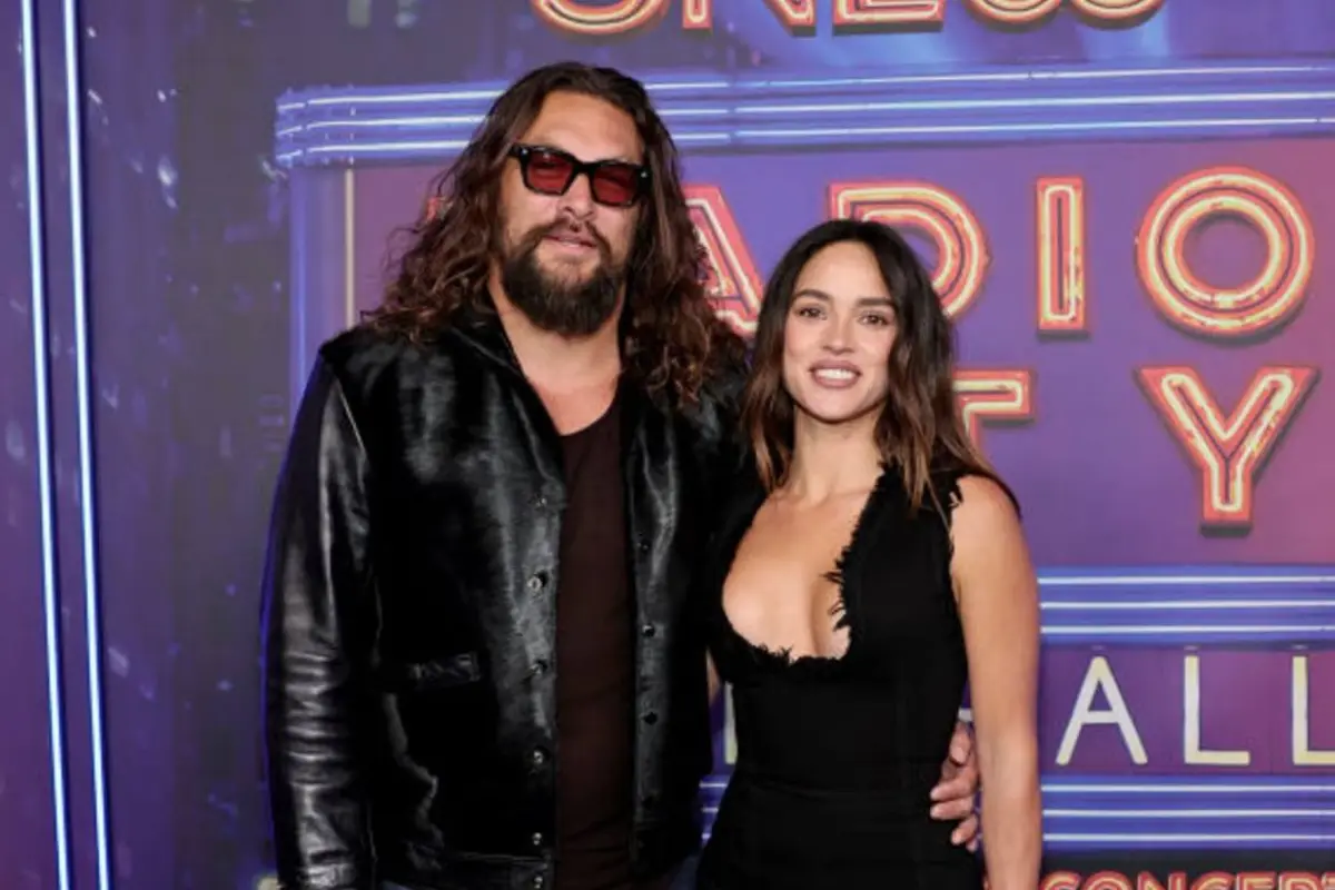 Jason Momoa y Adria Arjona , Redes sociales