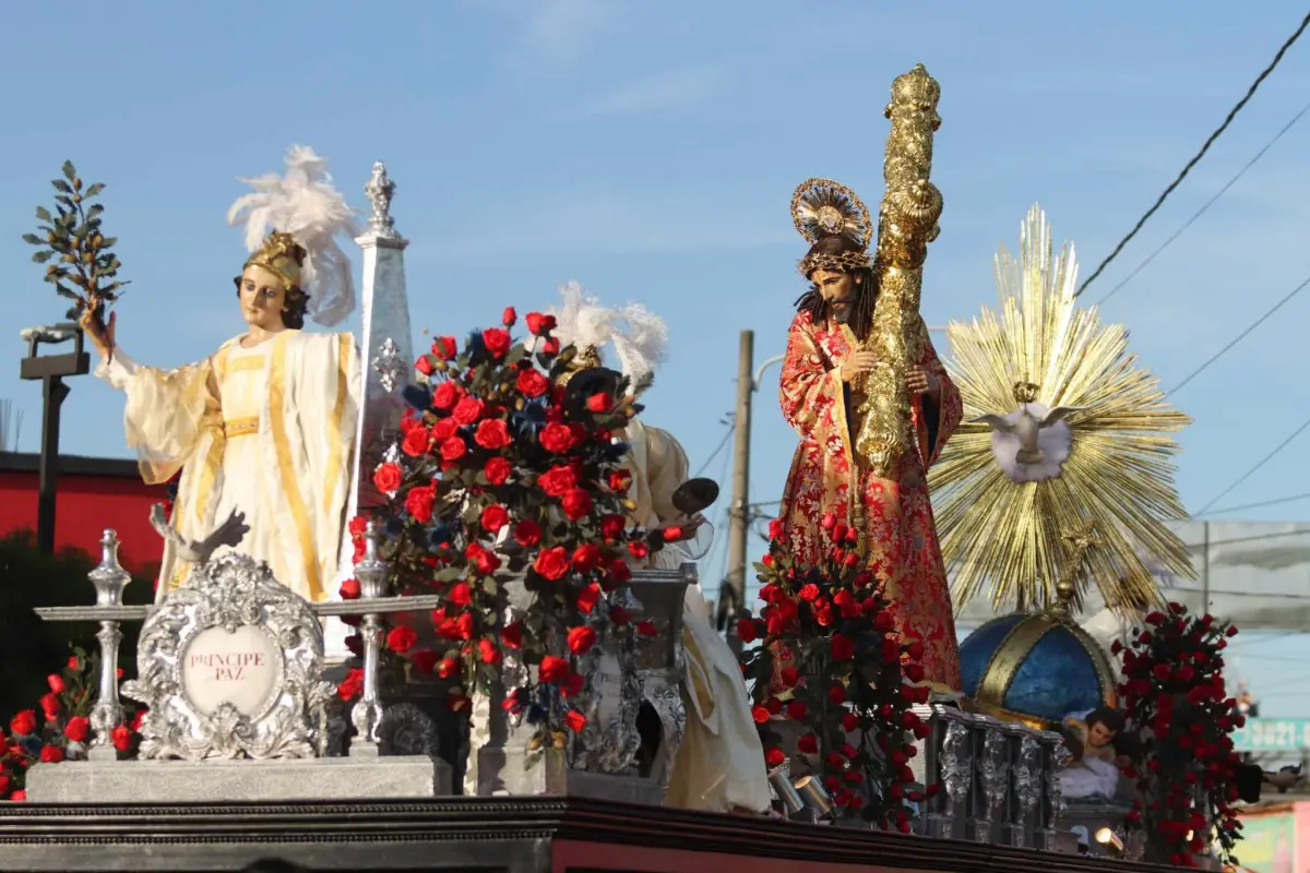 Jesús Nazareno de la Paz conmemoró el 75 aniversario de la Cofradía de la Santísima Virgen de Dolores., Álex Meoño.