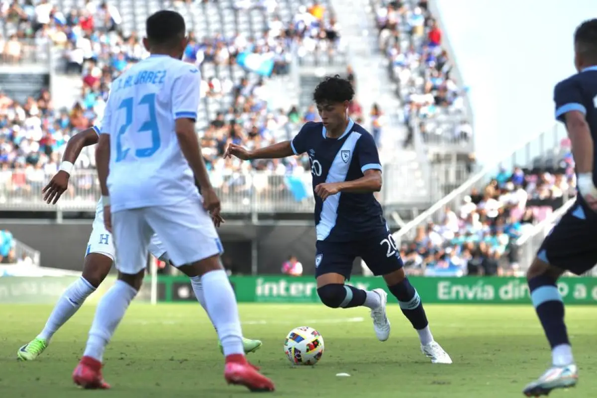 Olger Escobar es titular ante Guyana 