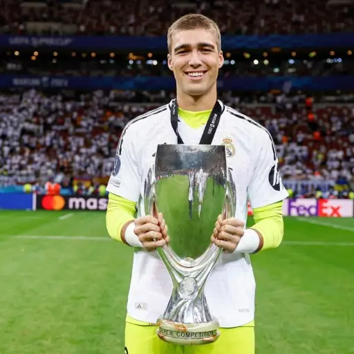 Real Madrid hace debutar a su tercer arquero, Fran González, de 19 años - instagram @_franglez1