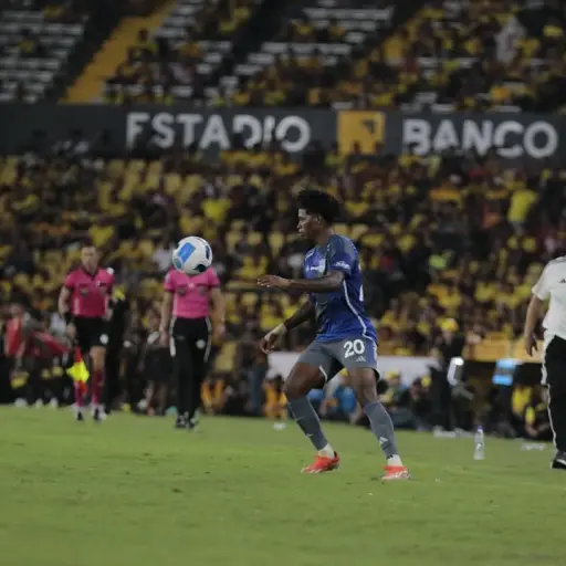 Secuestran a la familia de un futbolista ecuatoriano - instagram @jackson_rodriguez20