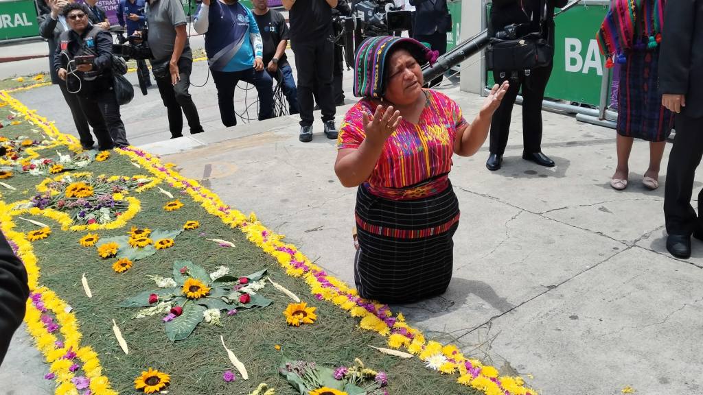  | Alex Meoño/Emisoras Unidas