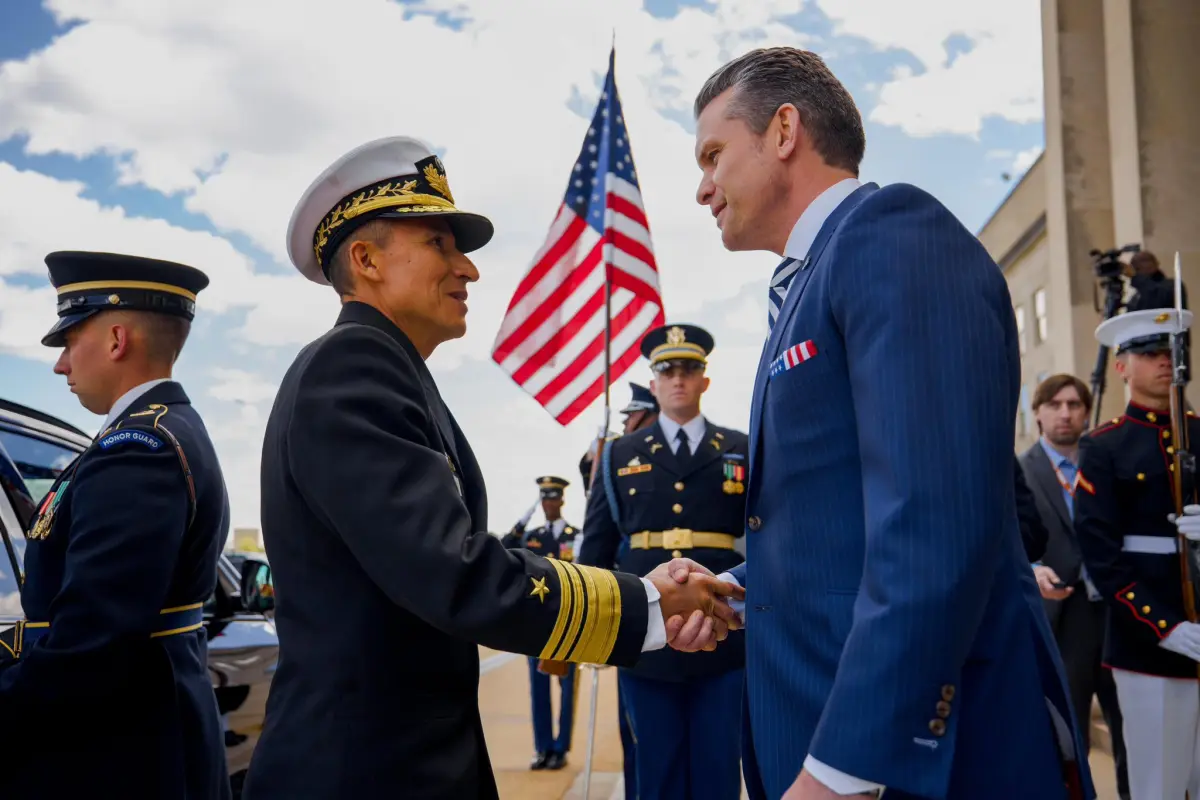 El objetivo es fortalecer las alianzas estratégicas y cooperación en seguridad, defensa y desarrollo entre El Salvador y los Estados Unidos., Foto X