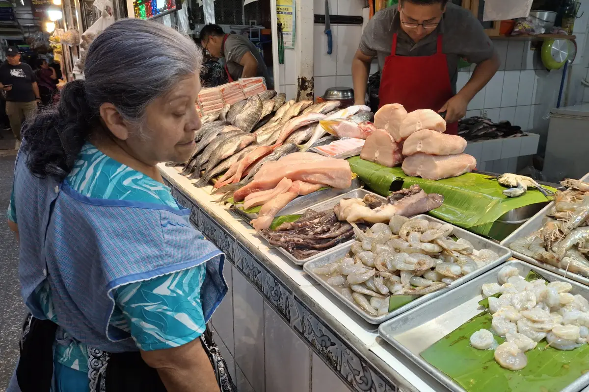 Los camarones y otros pescados mantienen su precio normal., Foto Alex Meoño