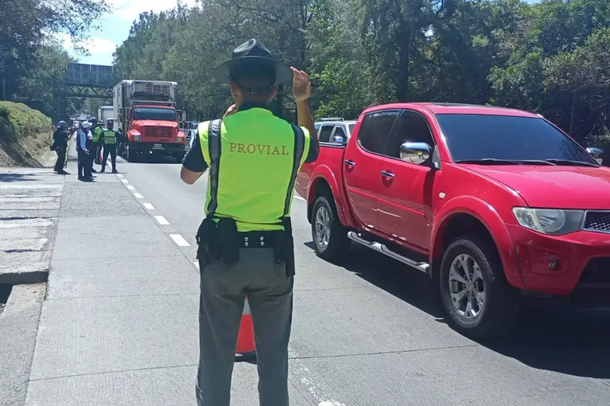 Acciones para mejorar tránsito vehicular en San Lucas, CIV