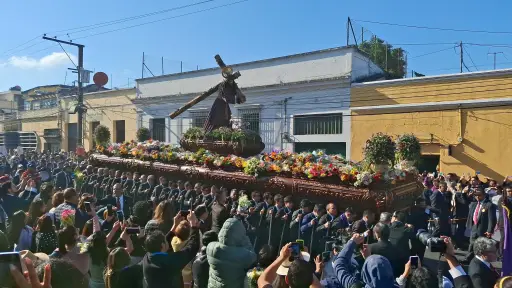 Jesús Nazareno de La Merced de la Parroquia Nuestra Señora de La Merced, en procesión de \
