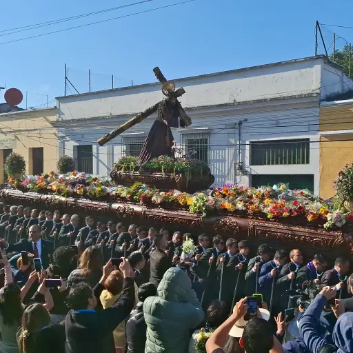 Jesús Nazareno de La Merced de la Parroquia Nuestra Señora de La Merced, en procesión de 