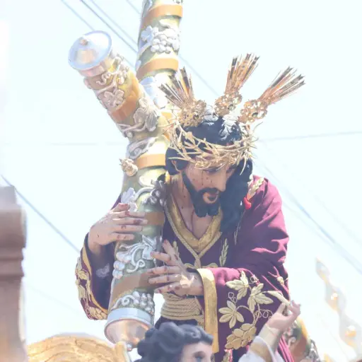 Autoridades viales anunciaron la celebración de cinco procesiones para este Sábado Anterior a Ramos.  ,Álex Meoño/ArchivoEU.