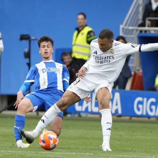 Kylian Mbappé fue expulsado ante Alavés