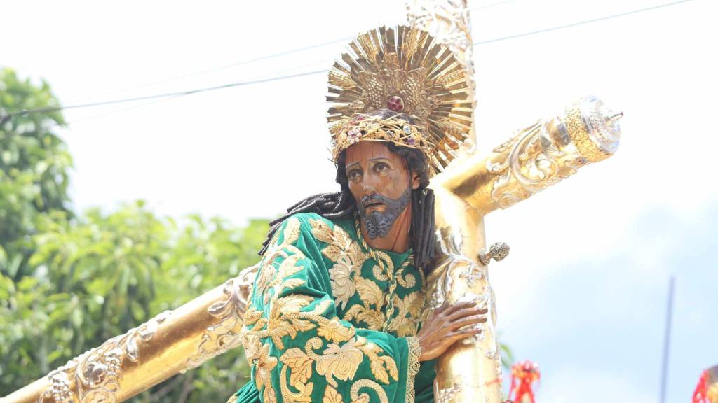 Fotos. Jesús Nazareno de los Milagros hace nuevas todas las cosas | Álex Meoño