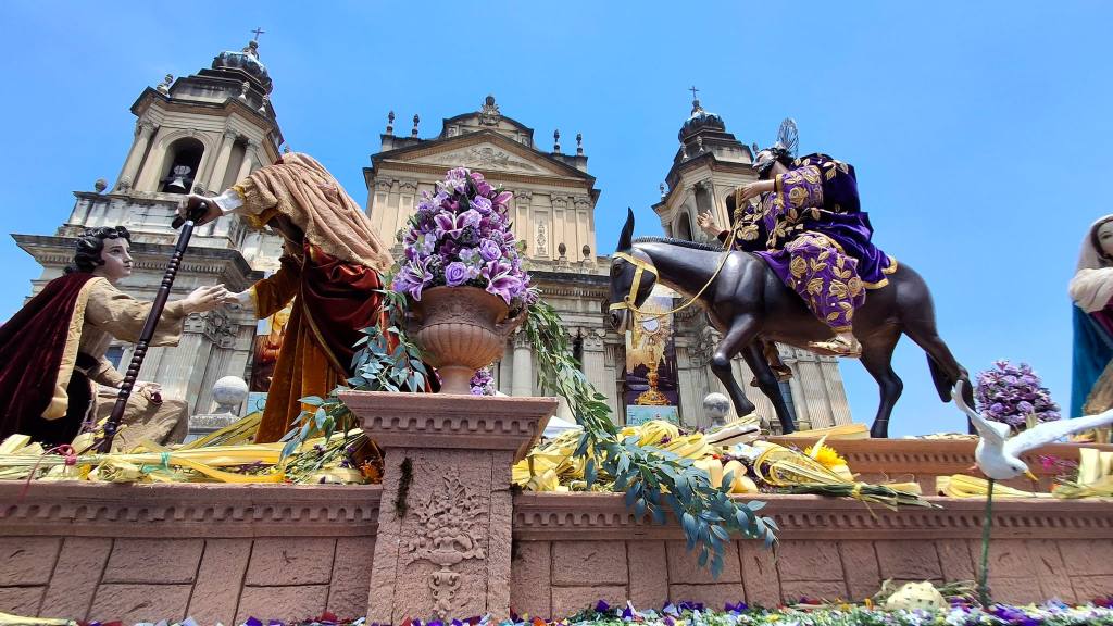 Celebran el paso de Jesús de las Palmas en Catedral Metropolitana | Álex Meoño