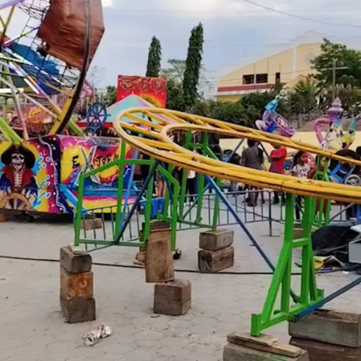 Alarma en Zacapa por juego mecánico con soportes frágiles. ,Captura de pantalla video TikTok.