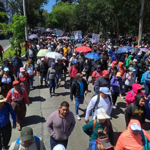 manifestación del magisterio en zona 10