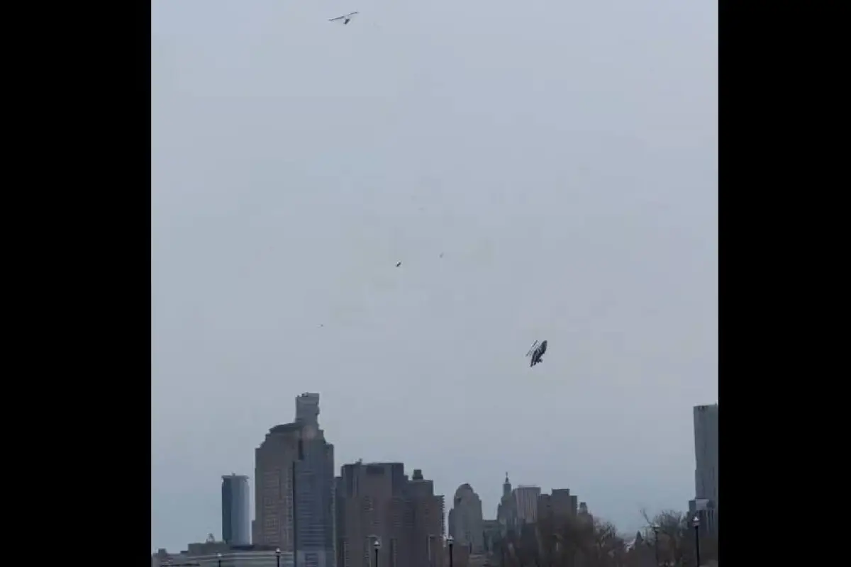 Helicóptero se estrella en el río Hudson, en Nueva York, Captura de pantalla de la red social X