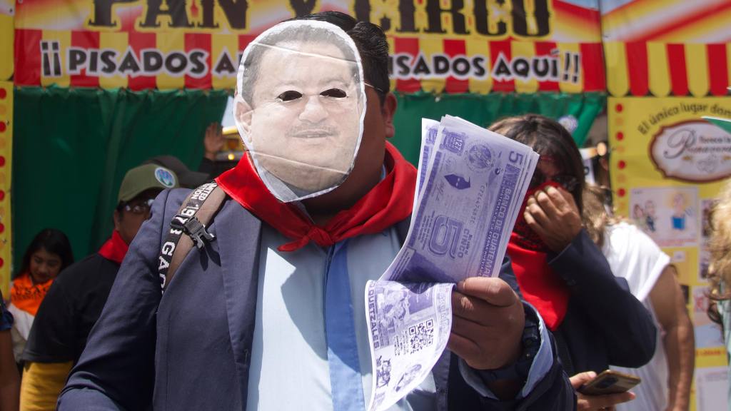  | Omar Solís, Emisoras Unidas