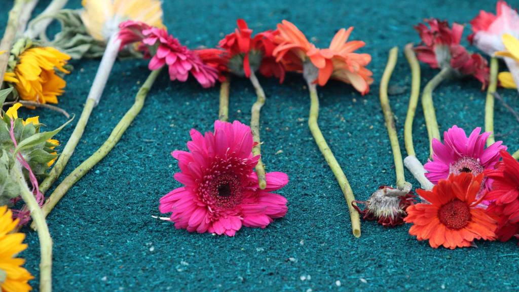 Fieles llevan en hombros a la Virgen de la Soledad | Álex Meoño