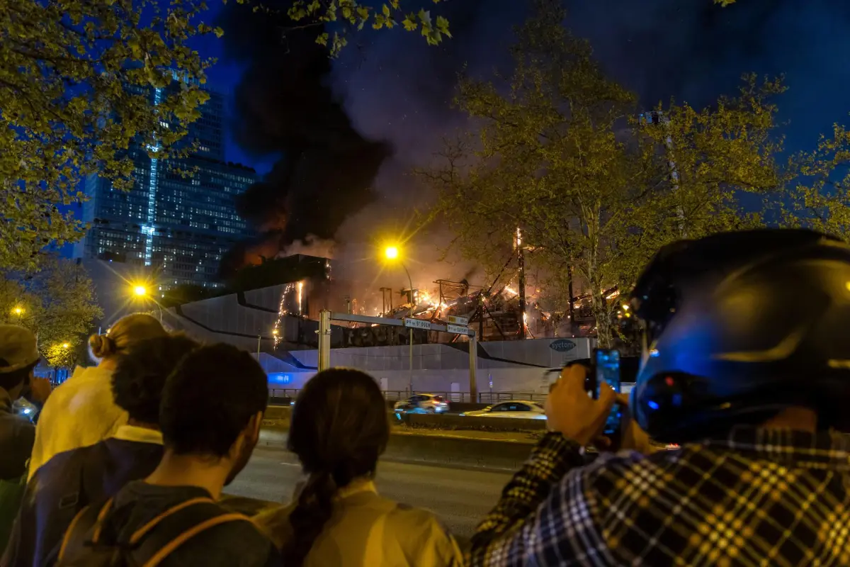Incendio en París, abril 2025, EFE