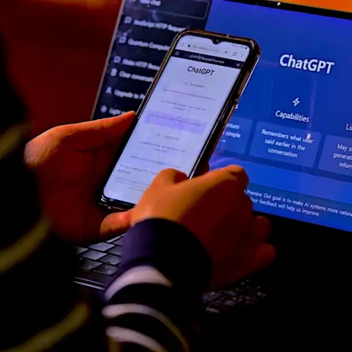 Inteligencia artificial de ChatGPT. ,Redes sociales