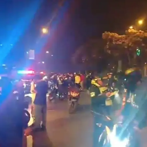 caravana de motoristas en la capital