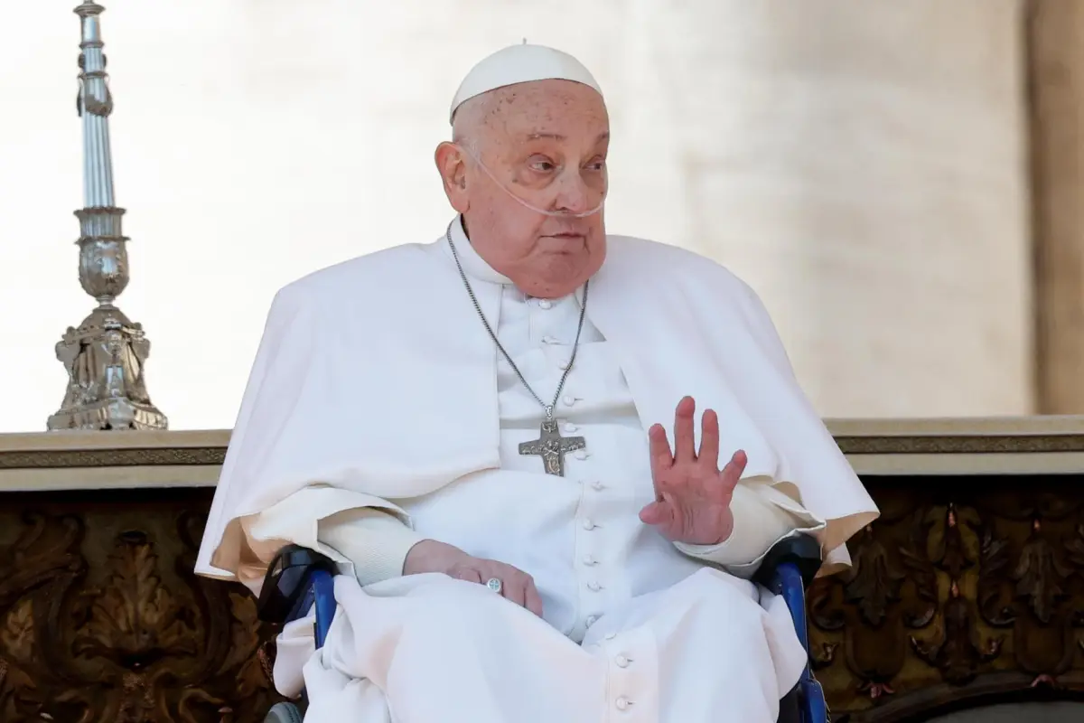 Papa Francisco reaparece en público en El Vaticano, EFE